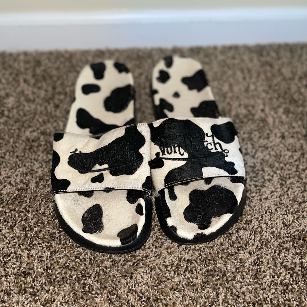 Von Dutch Cow Print Pony Hair Slides